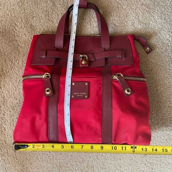 Henri Bendel Jet setter convertible backpack WITH matching wallet - Picture 11 of 11